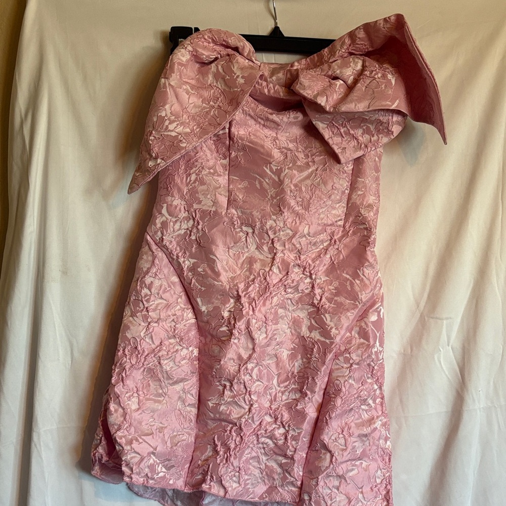 Elegant Pink Bow Dress